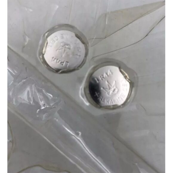 Omega 1998 Chevrolet Corvette RC Car with Infrared Remote Watch - Picture 9 of 9